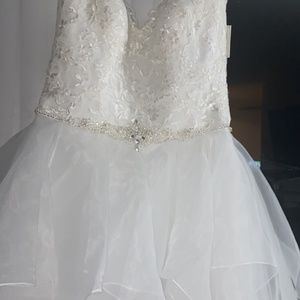 Wedding dress